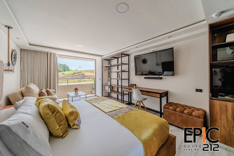 Epic Suite 212 Deluxe Airport