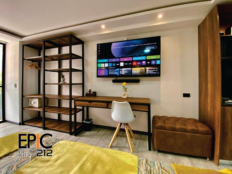 Epic Suite 212 Deluxe Airport