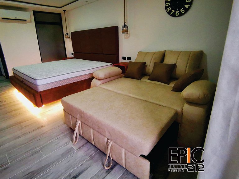 Epic Suite 212 Deluxe Airport