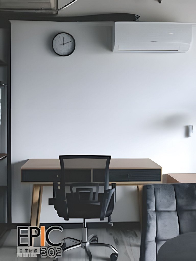 Epic Suite 302 Deluxe Airport