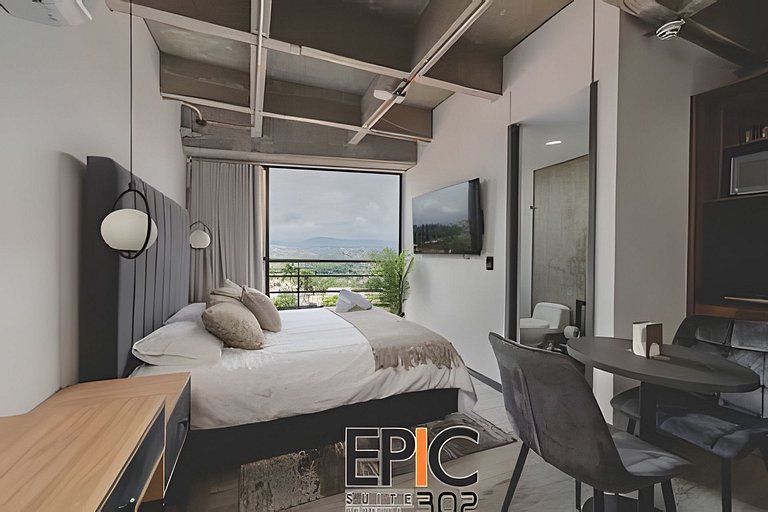Epic Suite 302 Deluxe Airport