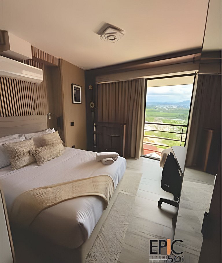 Epic Suite 501 Deluxe Airport