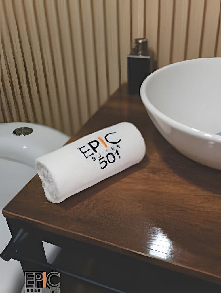 Epic Suite 501 Deluxe Airport