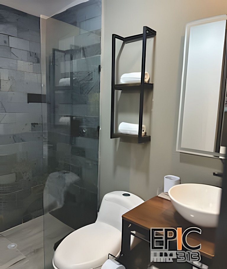 Epic Suite 313 Deluxe Airport 10P 3Rooms