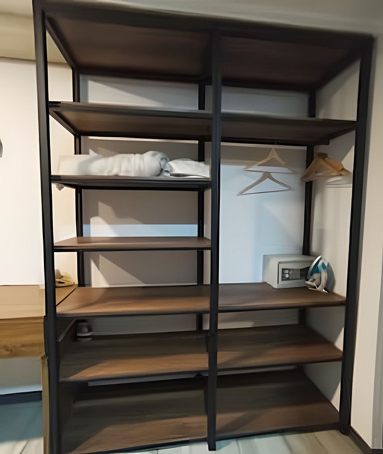 Epic Suite 210 Deluxe Airport