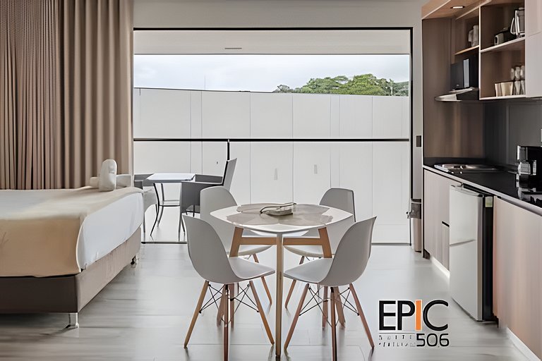 Epic Suite 506 Deluxe Airport