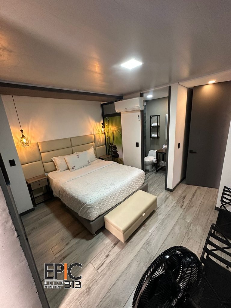 Epic Suite 313 Deluxe Airport 10P 3Rooms