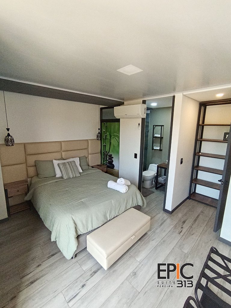 Epic Suite 313 Deluxe Airport 10P 3Rooms