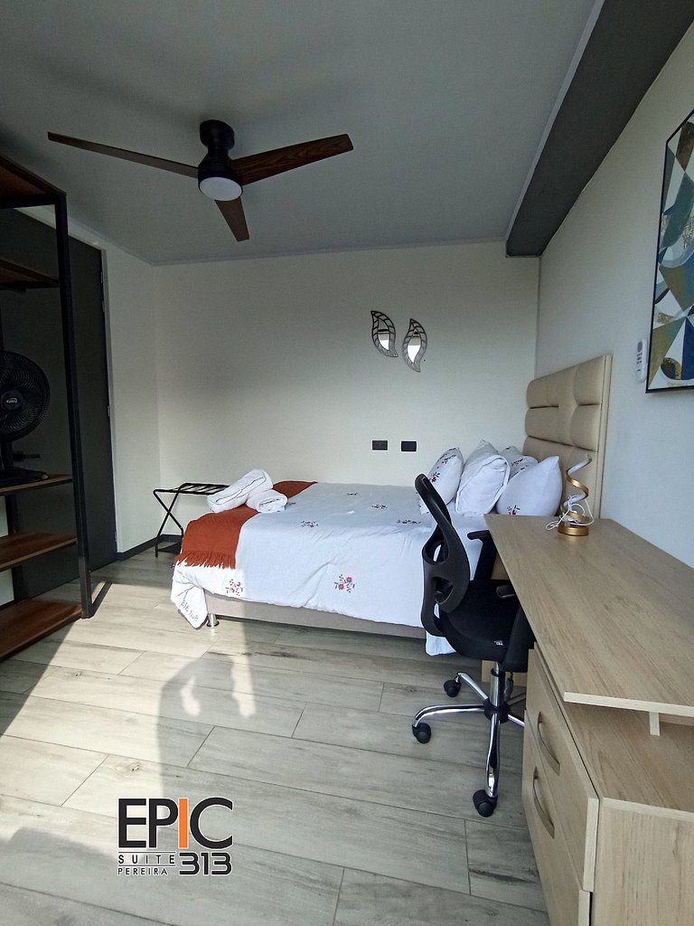 Epic Suite 313 Deluxe Airport 10P 3Rooms