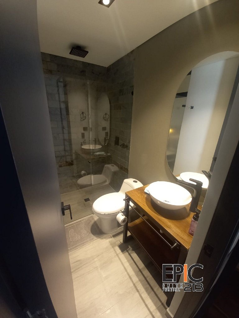 Epic Suite 213 Deluxe Airport Family 6P 2Hab