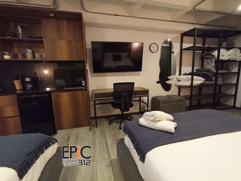Epic Suite 312 Deluxe Airport 2 Bed