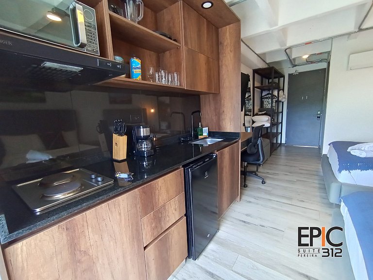 Epic Suite 312 Deluxe Airport 2 Bed