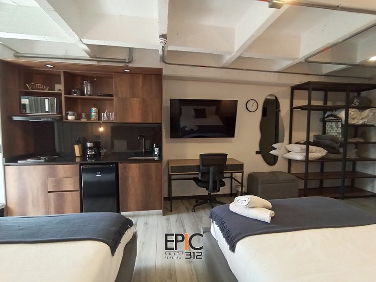 Epic Suite 312 Deluxe Airport 2 Bed