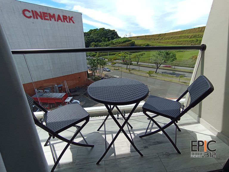 Epic Suite 312 Deluxe Airport 2 Bed