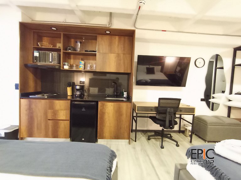 Epic Suite 312 Deluxe Airport 2 Bed