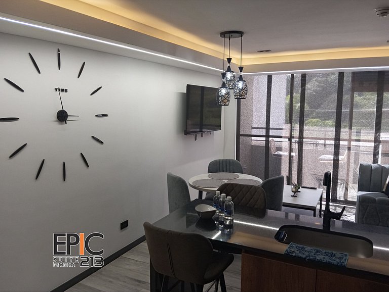 Epic Suite 213 Deluxe Airport Family 6P 2Hab