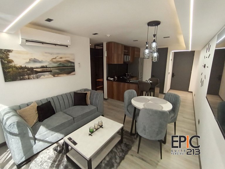 Epic Suite 213 Deluxe Airport Family 6P 2Hab