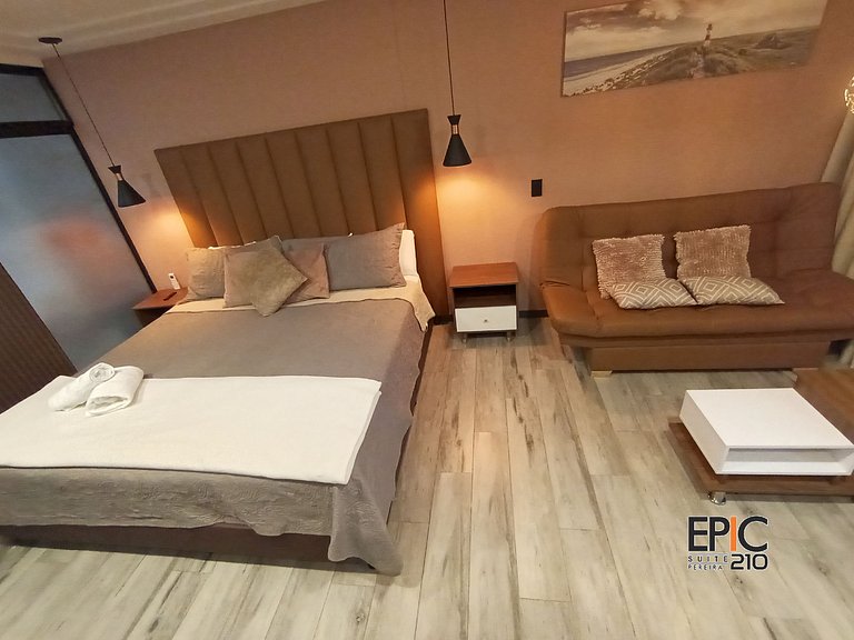 Epic Suite 210 Deluxe Airport