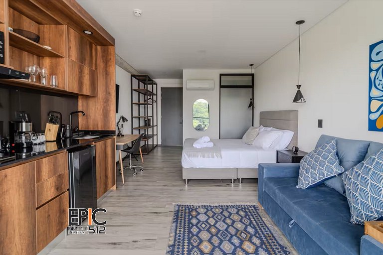 Epic Suite 512 Deluxe Airport