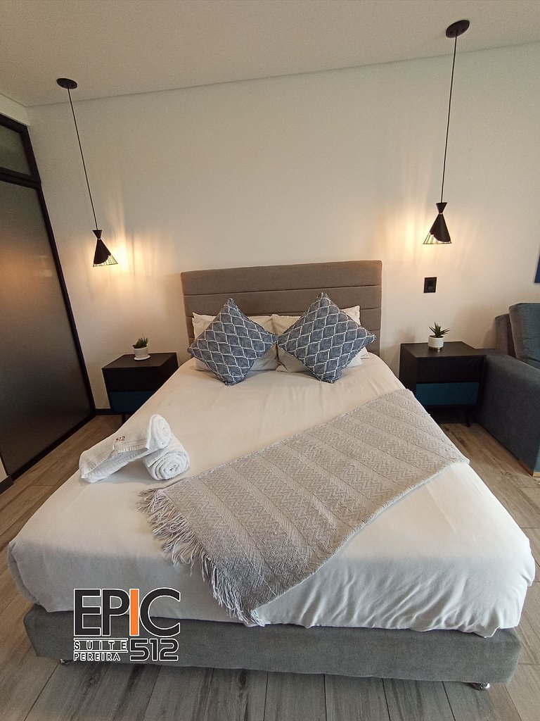 Epic Suite 512 Deluxe Airport