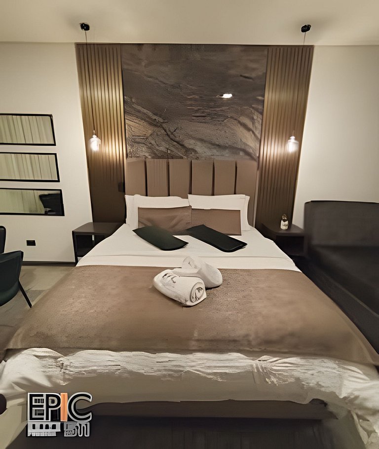 Epic Suite 511 Premium Airport