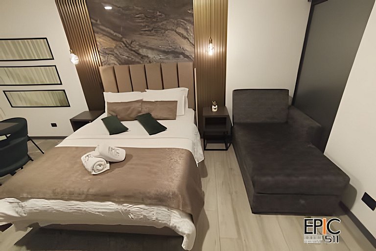 Epic Suite 511 Premium Airport