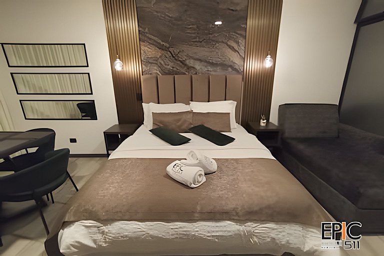 Epic Suite 511 Deluxe Airport