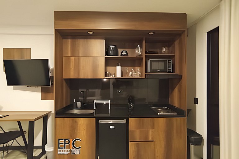 Epic Suite 511 Premium Airport