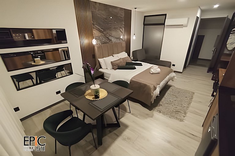Epic Suite 511 Premium Airport