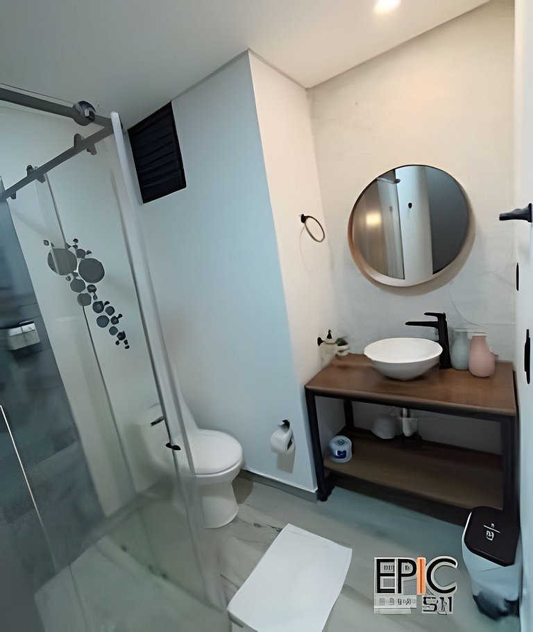 Epic Suite 511 Premium Airport