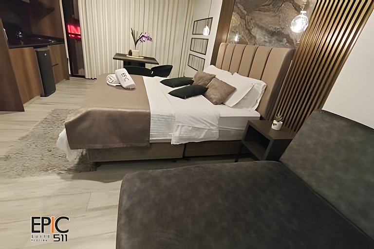 Epic Suite 511 Deluxe Airport