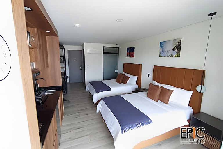 Epic Suite 510 Deluxe Airport