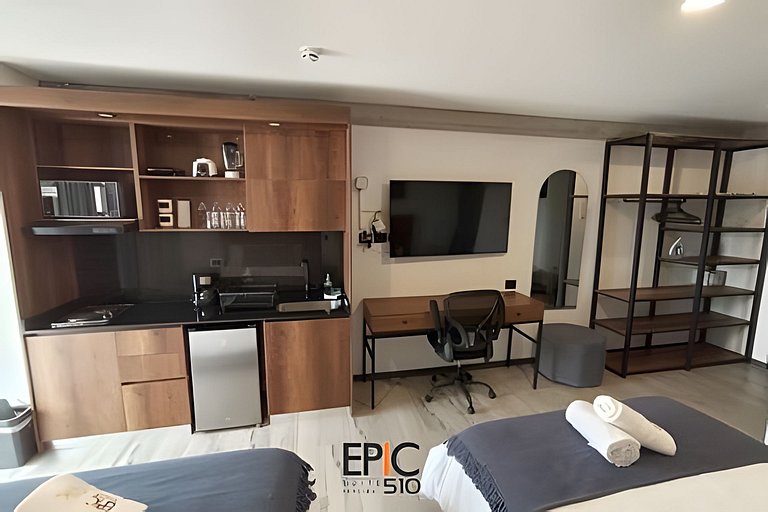 Epic Suite 510 Deluxe Airport