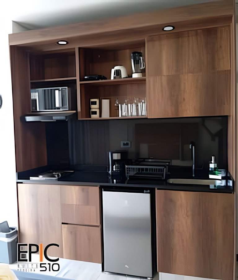 Epic Suite 510 Deluxe Airport