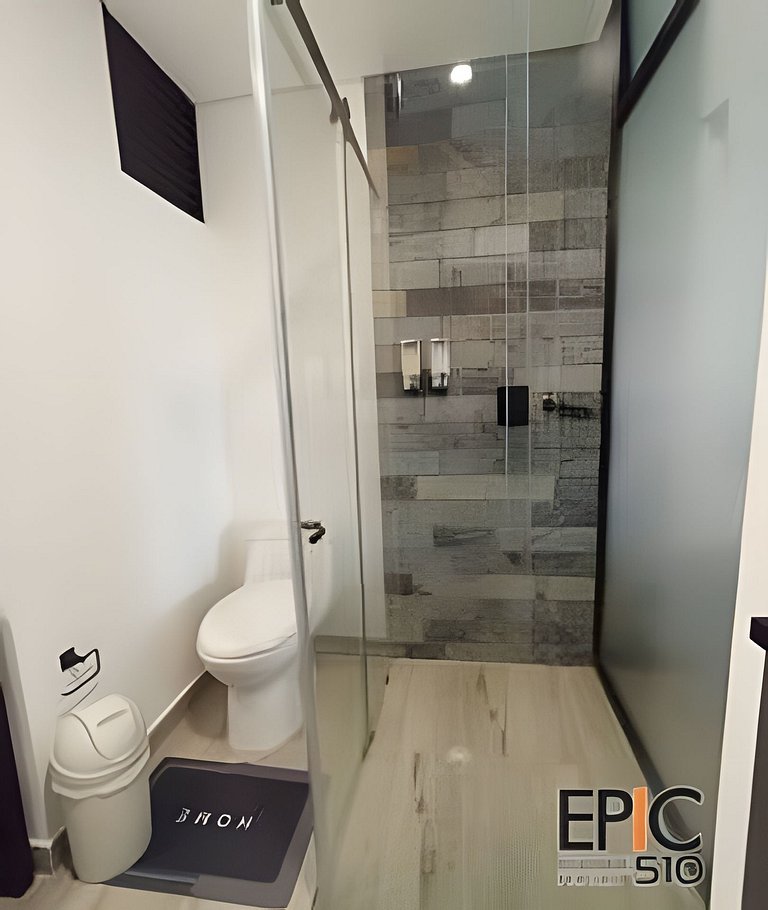 Epic Suite 510 Deluxe Airport