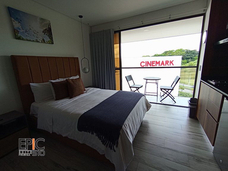 Epic Suite 510 Deluxe Airport