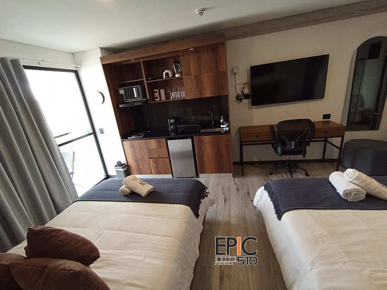 Epic Suite 510 Deluxe Airport