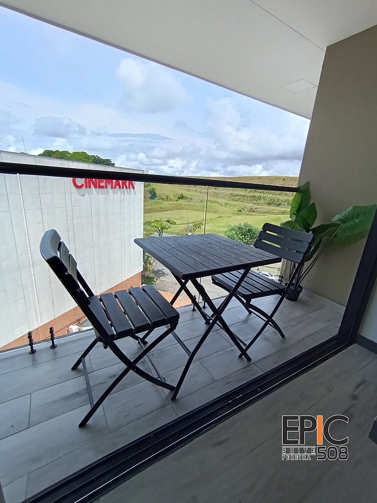 Epic Suite 508 Deluxe Airport