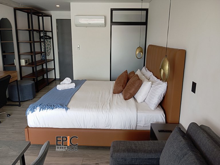 Epic Suite 508 Deluxe Airport