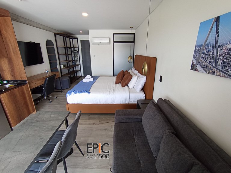 Epic Suite 508 Deluxe Airport