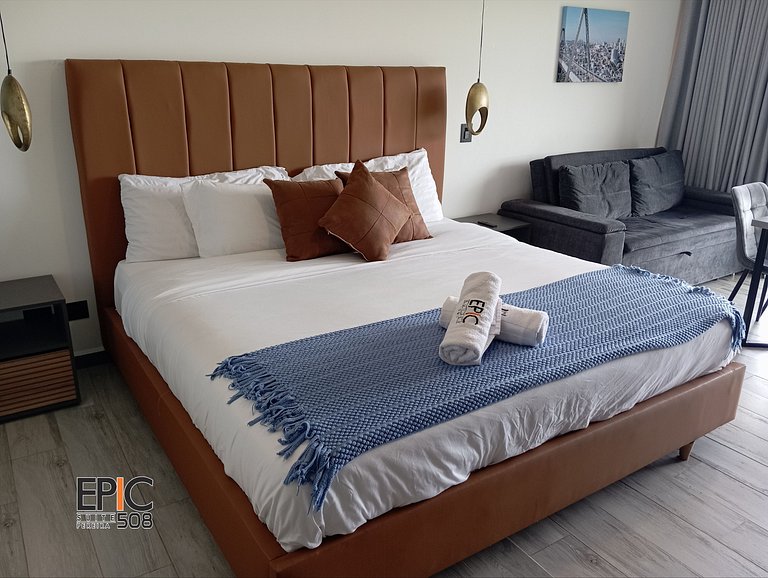 Epic Suite 508 Deluxe Airport