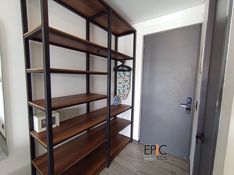 Epic Suite 508 Deluxe Airport