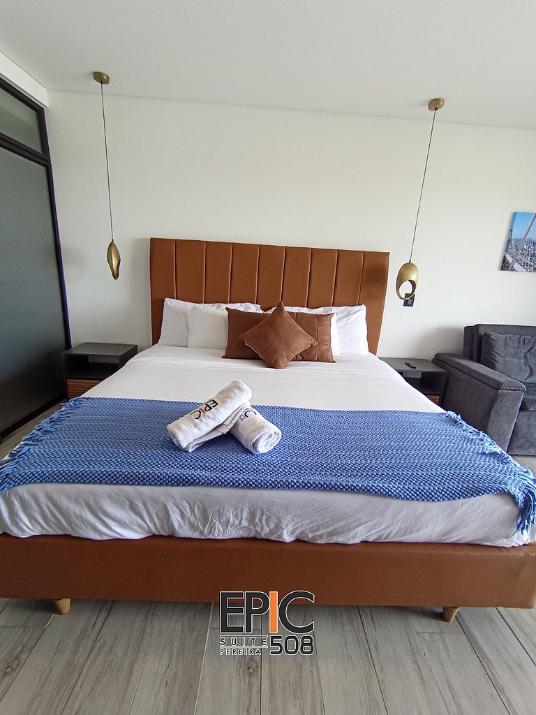 Epic Suite 508 Deluxe Airport