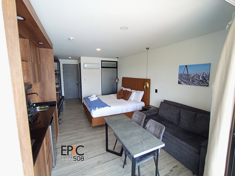 Epic Suite 508 Deluxe Airport