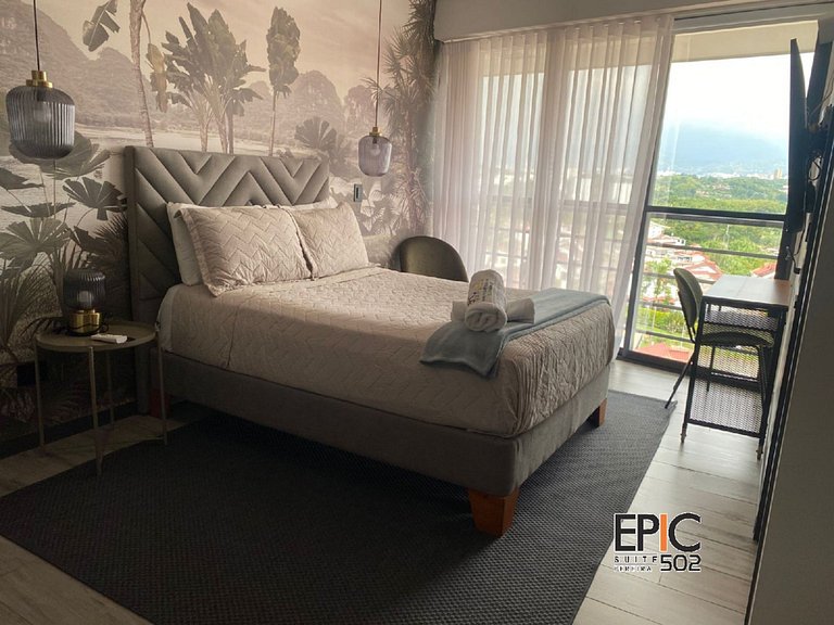 Epic Suite 502 Exclusive Airport