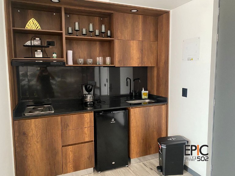 Epic Suite 502 Exclusive Airport