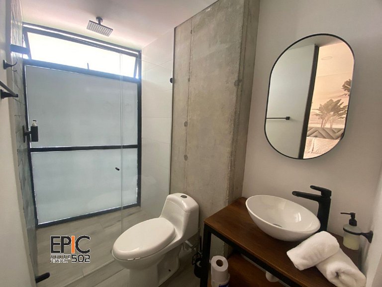 Epic Suite 502 Exclusive Airport