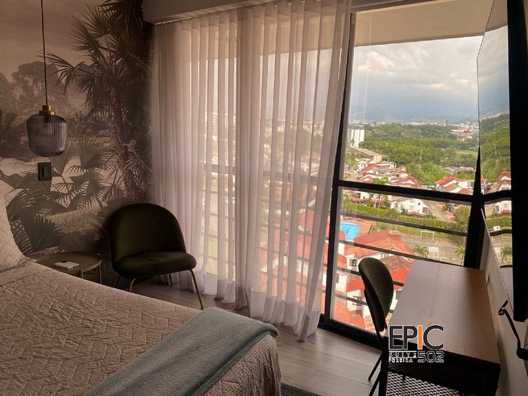 Epic Suite 502 Exclusive Airport