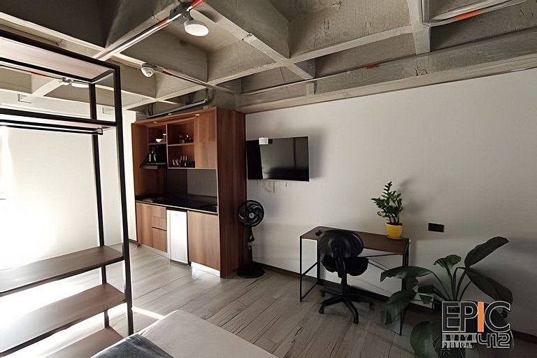 Epic Suite 412 Loft Fam Airport