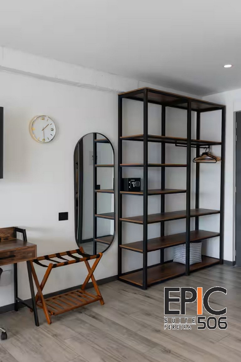 Epic Suite 506 Deluxe Airport